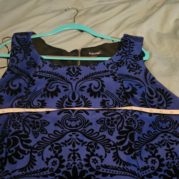 Royal Blue and Black Demask Dress with Pockets, size 22. - Picture 7 of 9